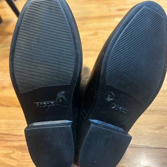 Tory Burch rain boots - Picture 2 of 8